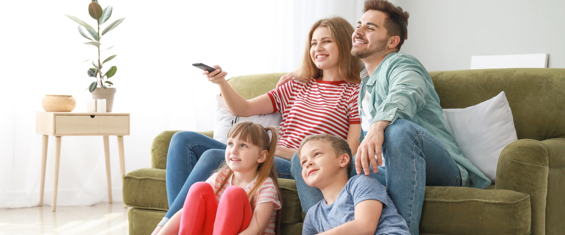 Family Entertainment: TVs for Movie Nights and Gaming