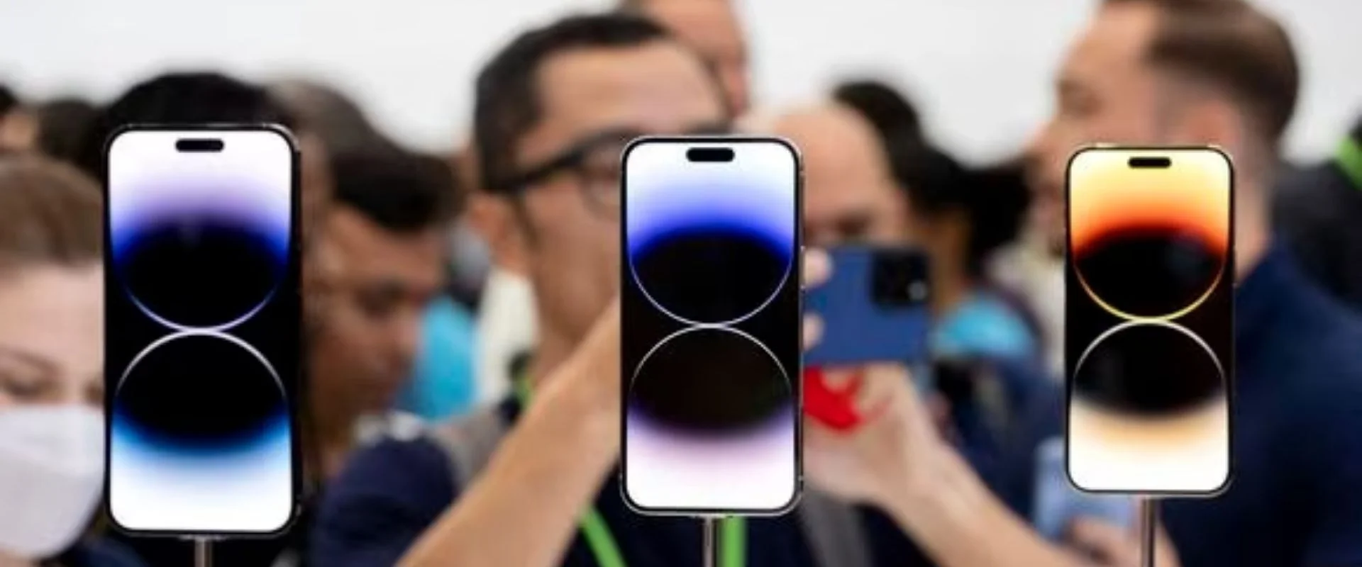 Benefits of Renting to Own an iPhone 14 Pro Max